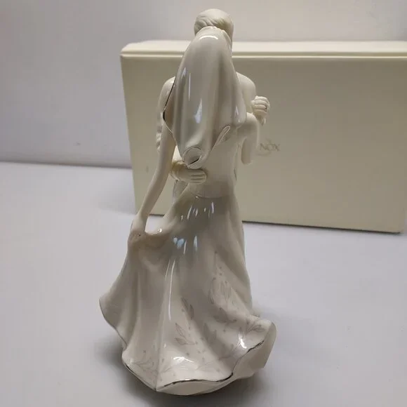 LENOX WEDDING PROMISES COLLECTION BRIDE/GROOM FIRST DANCE PORCELAIN NEW NOS VTG - Picture 11 of 16
